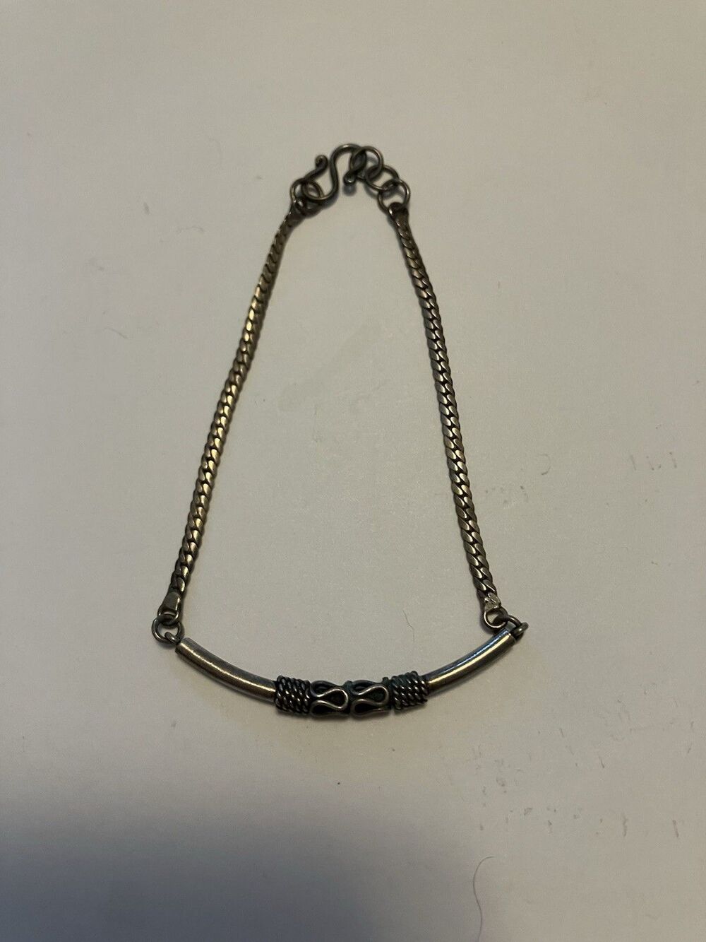 Sterling Silver 925 Bracelet Bali Style curved Bar, vintage estate, hook closure